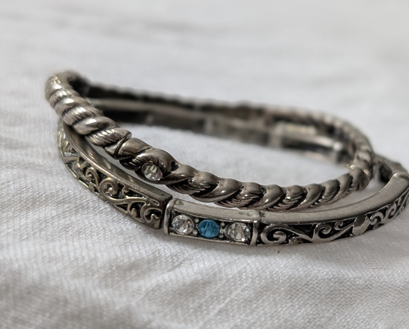 Silver-Tone Stretch Bracelet Set | Rhinestone & Rope Design - Picture 3 of 8